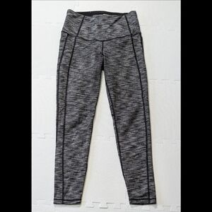 Victoria's Secret Knockout Heathered Gray Medium Short Leggings